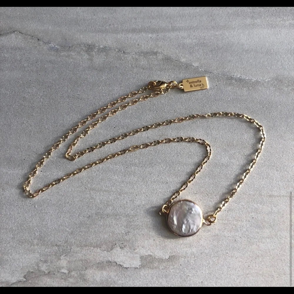 Boho Freshwater natural Baroque Pearl necklaces - Picture 3 of 11